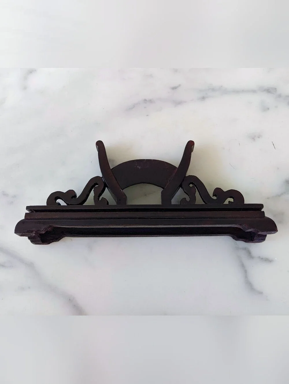 NWT. VTG Chinese Sandalwood  fragrance Fan, Hand Carved w/Chinese Rosewood Stand